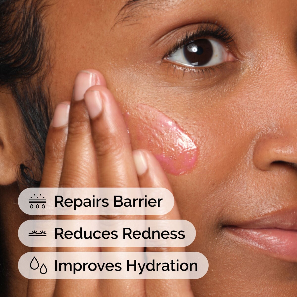 soothing-and-barrier-support-serum-set-r3 ord-soothing-barrier-support-serum-model-application-with-benefits.jpg